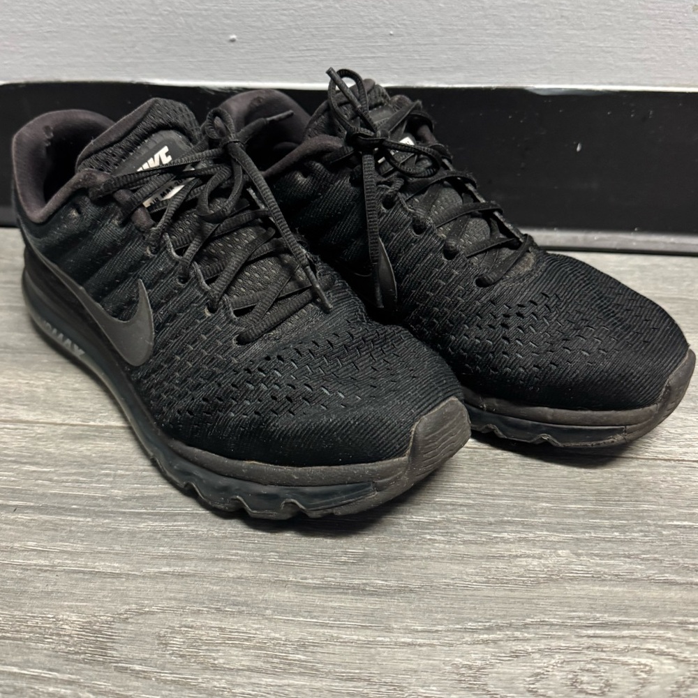 Nike air max 2017 black men's sneakers size 8.5